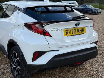 Toyota C-HR 1.8 VVT-h Design SUV 5dr Petrol Hybrid CVT Euro 6 (s/s) (122 ps)