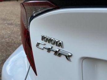 Toyota C-HR 1.8 VVT-h Design SUV 5dr Petrol Hybrid CVT Euro 6 (s/s) (122 ps)