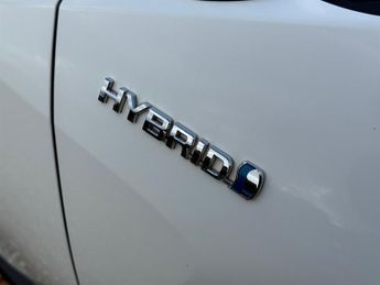 Toyota C-HR 1.8 VVT-h Design SUV 5dr Petrol Hybrid CVT Euro 6 (s/s) (122 ps)