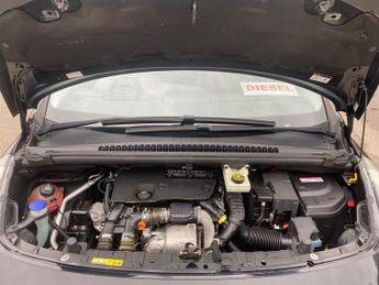 Peugeot 3008 Blue HDI S/S Allure
