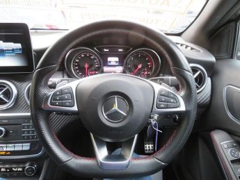 Mercedes AMG A180d AMG LINE AUTO