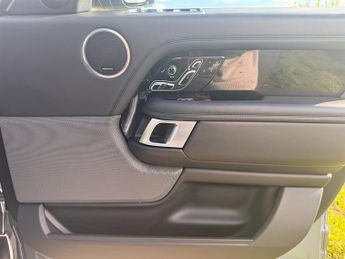 Land Rover Range Rover SDV6 VOGUE SE