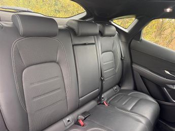 Jaguar E-Pace P300e 12.17kWh R-DYNAMIC HSE