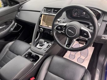 Jaguar E-Pace P300e 12.17kWh R-DYNAMIC HSE