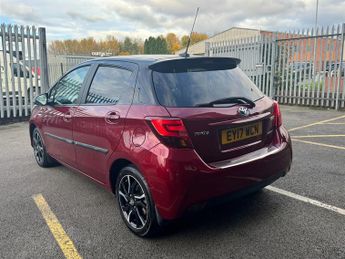 Toyota Yaris 1.5 VVT-h Design Hatchback 5dr Petrol Hybrid E-CVT Euro 6 (101 p