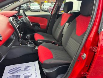 Renault Clio 1.5 dCi Dynamique S MediaNav Hatchback 5dr Diesel EDC Euro 5 (90