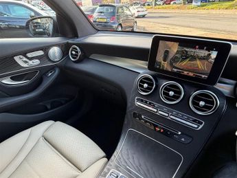 Mercedes GLC250 2.1 d AMG Line (Premium Plus) Coupe G-Tronic 4MATIC Euro 6 (s/s)