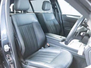 Mercedes E220 AMG NIGHT EDITION PREMIUM