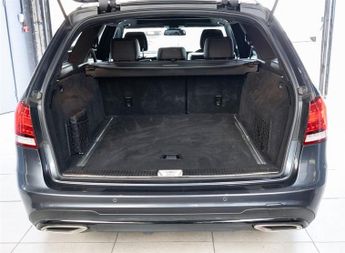 Mercedes E220 AMG NIGHT EDITION PREMIUM