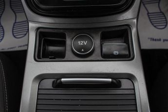 Ford Kuga 2.0 TDCi EcoBlue Zetec SUV 5dr Diesel Powershift AWD Euro 6 (s/s