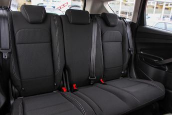 Ford Kuga 2.0 TDCi EcoBlue Zetec SUV 5dr Diesel Powershift AWD Euro 6 (s/s