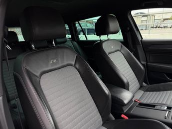 Volkswagen Passat 2.0 BiTDI BlueMotion Tech R-Line DSG 4Motion Euro 6 (s/s) 5dr