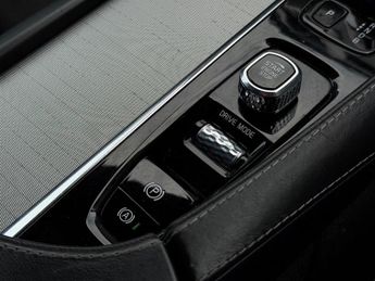 Volvo XC90 2.0h T8 Twin Engine 10.4kWh R-Design Pro Auto 4WD Euro 6 (s/s) 5
