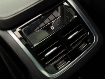 Volvo XC90 2.0h T8 Twin Engine 10.4kWh R-Design Pro Auto 4WD Euro 6 (s/s) 5