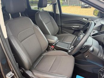 Ford Kuga 2.0 TDCi Titanium SUV 5dr Diesel Powershift AWD Euro 6 (s/s) (18