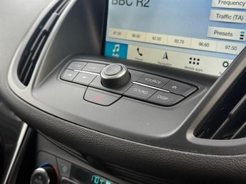 Ford Kuga 2.0 TDCi Titanium SUV 5dr Diesel Powershift AWD Euro 6 (s/s) (18