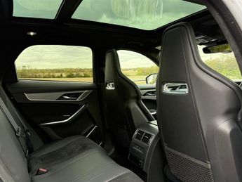 Jaguar F-Pace SVR V8 QUICKSHIFT