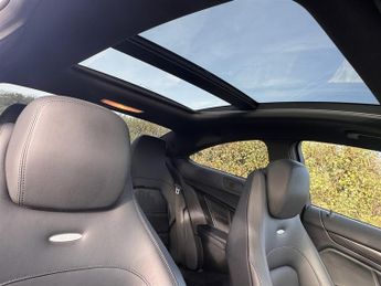 Mercedes C63 AMG EDITION 507 V8