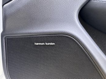 Mercedes C63 AMG EDITION 507 V8