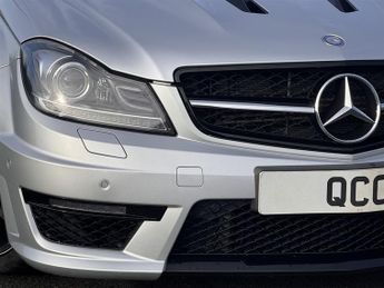 Mercedes C63 AMG EDITION 507 V8