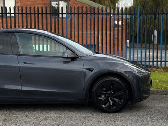 Tesla Model Y (Dual Motor) Long Range Auto 4WDE 5dr
