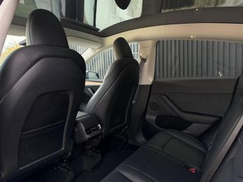 Tesla Model Y (Dual Motor) Long Range Auto 4WDE 5dr