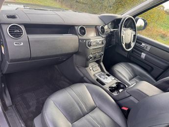 Land Rover Discovery SDV6 COMMERCIAL XS STATION WAGON NO VAT 5 SEATS