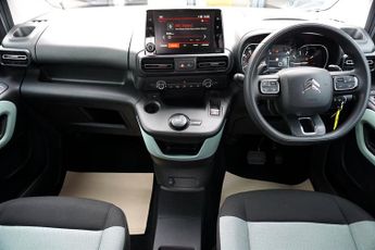 Citroen Berlingo PURETECH FEEL M S/S EAT8, Automatic, Disabled, Wheelchair Access