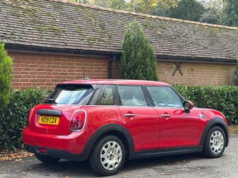 MINI Hatch 1.5 One Classic Hatchback 5dr Petrol Steptronic Euro 6 (s/s) (10