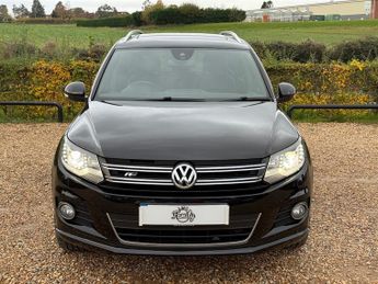 Volkswagen Tiguan 2.0 TDI BlueMotion Tech R-Line Edition SUV 5dr Diesel DSG 4WD Eu