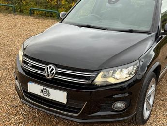 Volkswagen Tiguan 2.0 TDI BlueMotion Tech R-Line Edition SUV 5dr Diesel DSG 4WD Eu