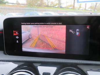 Mercedes A180d A180D AMG LINE EXECUTIVE AUTOMATIC