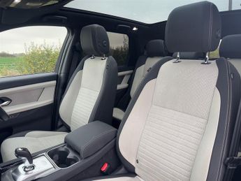 Land Rover Discovery Sport R-DYNAMIC SE D165 7 SEATS