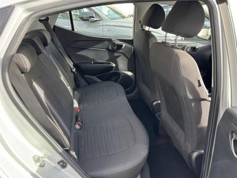 Hyundai i10 1.0 SE Connect Hatchback 5dr Petrol Auto Euro 6 (s/s) (67 ps)