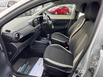 Hyundai i10 1.0 SE Connect Hatchback 5dr Petrol Auto Euro 6 (s/s) (67 ps)