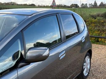 Honda Jazz 1.4 i-VTEC EX Hatchback 5dr Petrol CVT Euro 5 (99 ps)