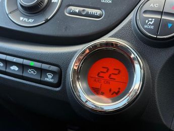 Honda Jazz 1.4 i-VTEC EX Hatchback 5dr Petrol CVT Euro 5 (99 ps)