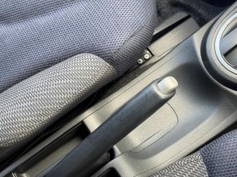 Honda Jazz 1.4 i-VTEC EX Hatchback 5dr Petrol CVT Euro 5 (99 ps)