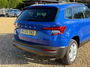 Skoda Karoq 1.0 TSI GPF SE Technology SUV 5dr Petrol Manual Euro 6 (s/s) (11