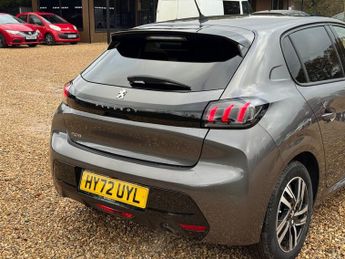 Peugeot 208 1.2 PureTech Allure Premium + Hatchback 5dr Petrol Manual Euro 6