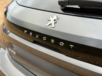 Peugeot 208 1.2 PureTech Allure Premium + Hatchback 5dr Petrol Manual Euro 6