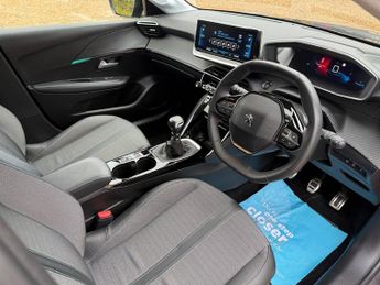 Peugeot 208 1.2 PureTech Allure Premium + Hatchback 5dr Petrol Manual Euro 6