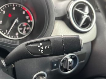Mercedes B Class 1.8 B180 CDI Sport MPV 5dr Diesel 7G-DCT Euro 5 (s/s) (109 ps)