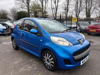Peugeot 107 1.0 12V Urban Hatchback 3dr Petrol 2 Tronic Euro 4 (68 ps)