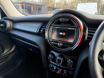 MINI Hatch 1.5 Cooper Hatchback 3dr Petrol Manual Euro 6 (s/s) (136 ps)