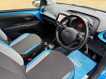Toyota Aygo 1.0 VVT-i x-cite Hatchback 5dr Petrol x-shift Euro 6 (68 ps)