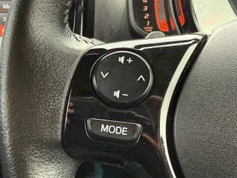 Toyota Aygo 1.0 VVT-i x-cite Hatchback 5dr Petrol x-shift Euro 6 (68 ps)