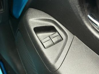 Toyota Aygo 1.0 VVT-i x-cite Hatchback 5dr Petrol x-shift Euro 6 (68 ps)