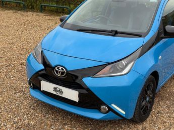Toyota Aygo 1.0 VVT-i x-cite Hatchback 5dr Petrol x-shift Euro 6 (68 ps)