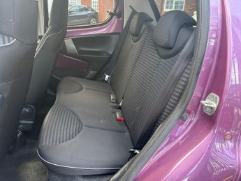 Peugeot 107 1.0 12V Allure Hatchback 5dr Petrol 2 Tronic Euro 5 (68 ps)